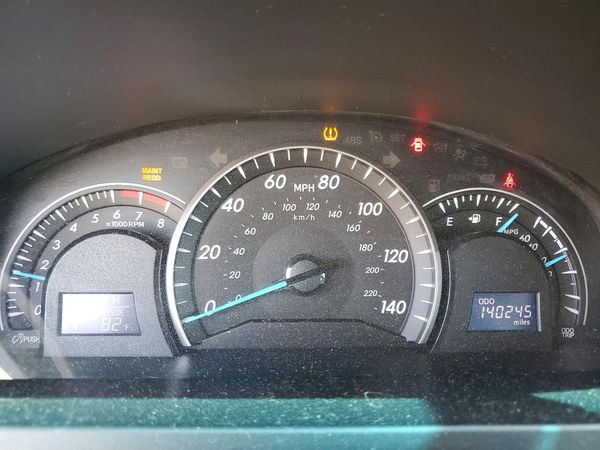 2012 TOYOTA CAMRY