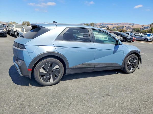 2026 HYUNDAI IONIQ SEL