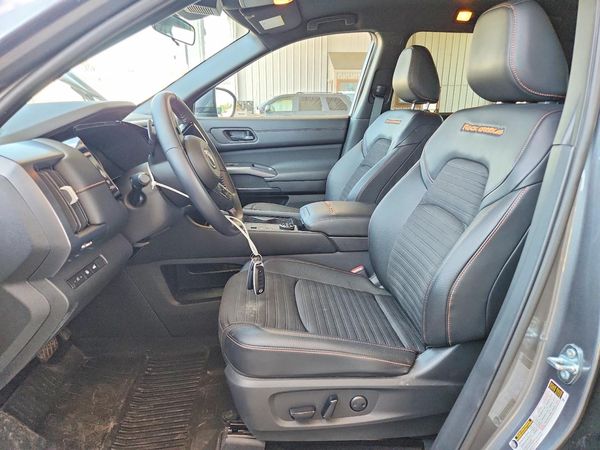 2025 NISSAN PATHFINDER
