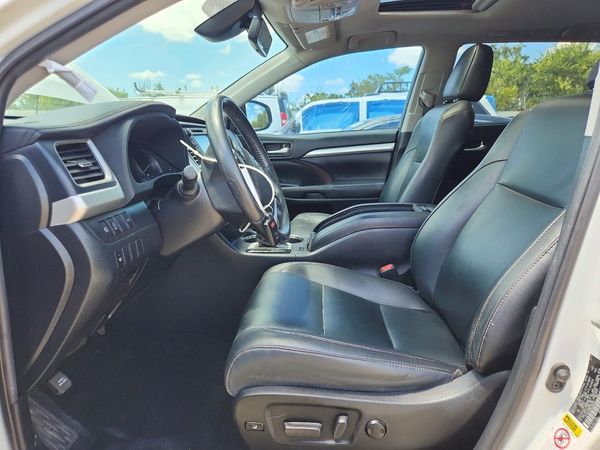 2019 TOYOTA HIGHLANDER SE/XLE