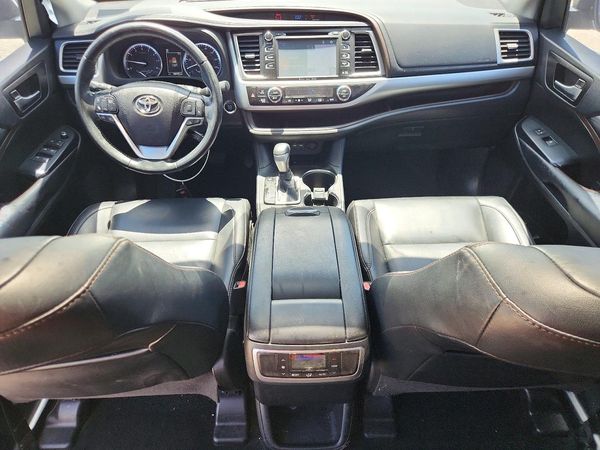 2019 TOYOTA HIGHLANDER SE/XLE
