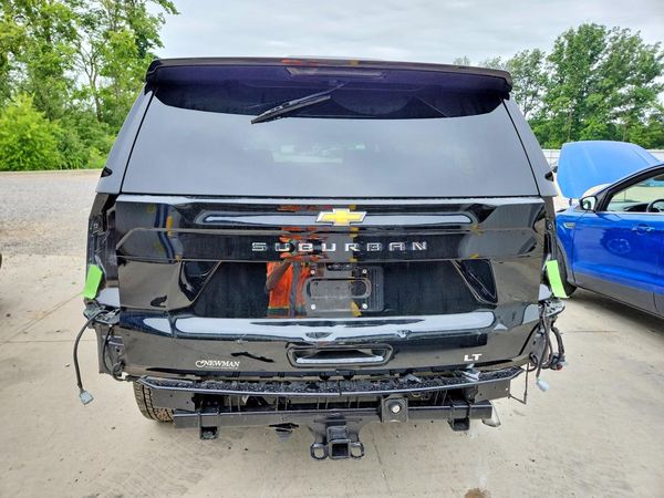 2025 CHEVROLET SUBURBAN LT