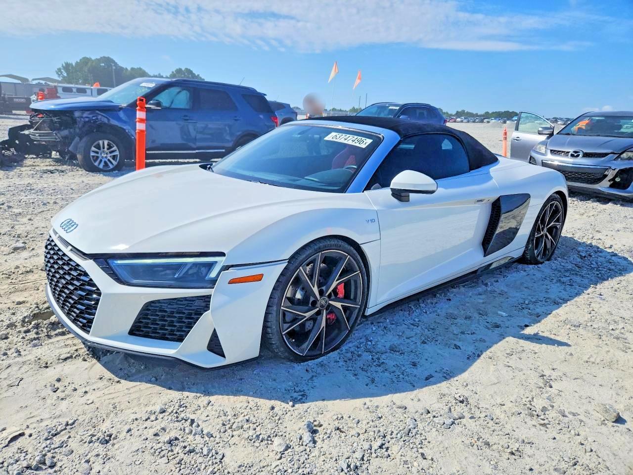 2022 AUDI R8