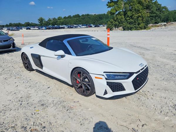 2022 AUDI R8