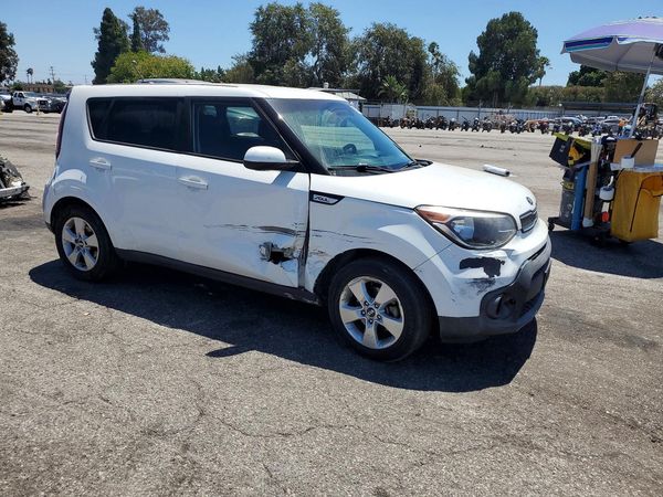 2018 KIA SOUL Base