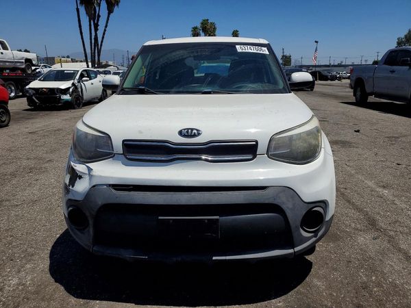 2018 KIA SOUL Base