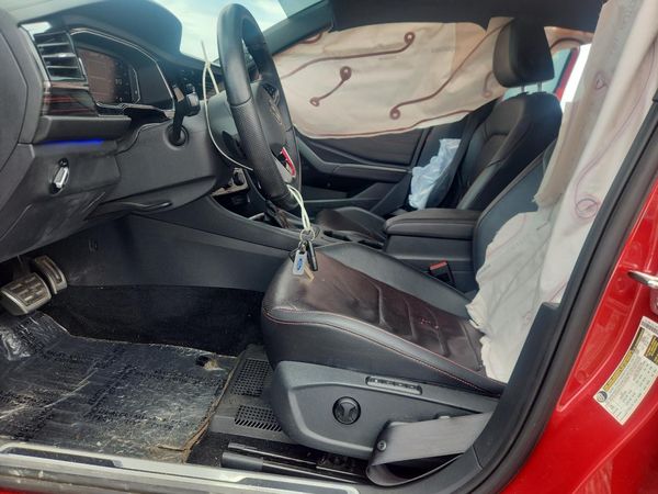2022 VOLKSWAGEN JETTA Autobahn — DENT