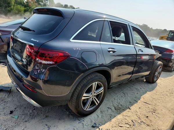 2020 MERCEDES-BENZ GLC GLC300-4M