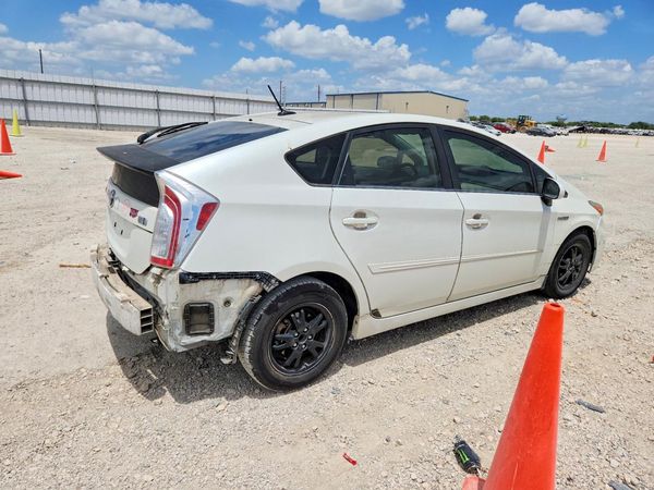 2012 TOYOTA PRIUS