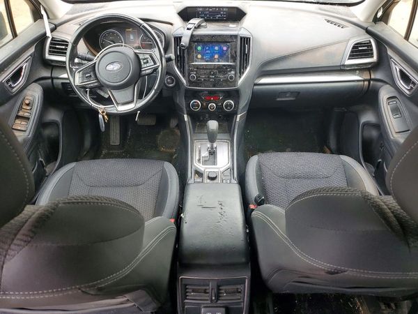 2022 SUBARU FORESTER