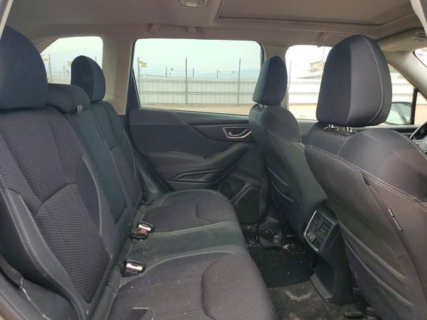 2022 SUBARU FORESTER