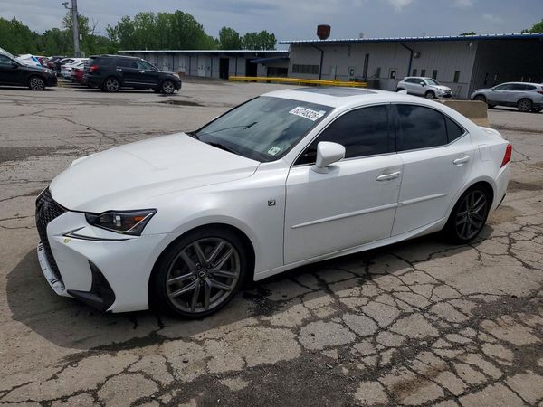 2019 LEXUS IS