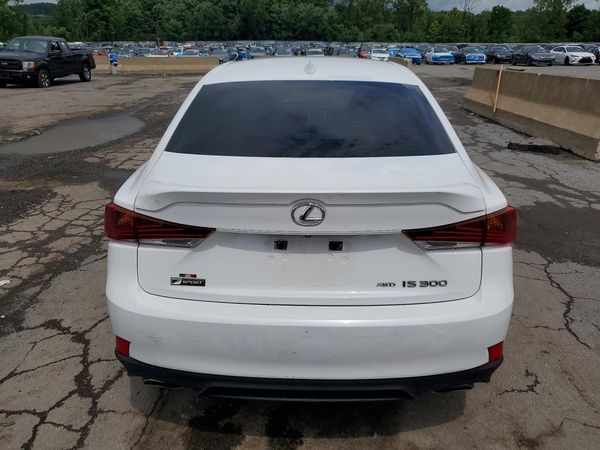 2019 LEXUS IS