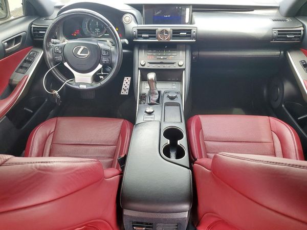 2019 LEXUS IS
