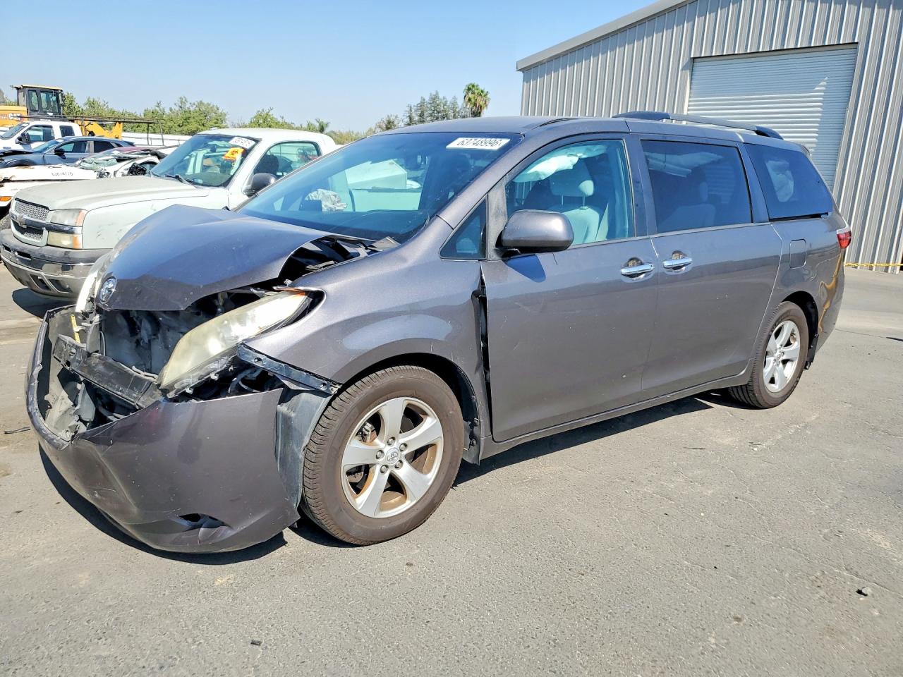 2016 TOYOTA SIENNA
