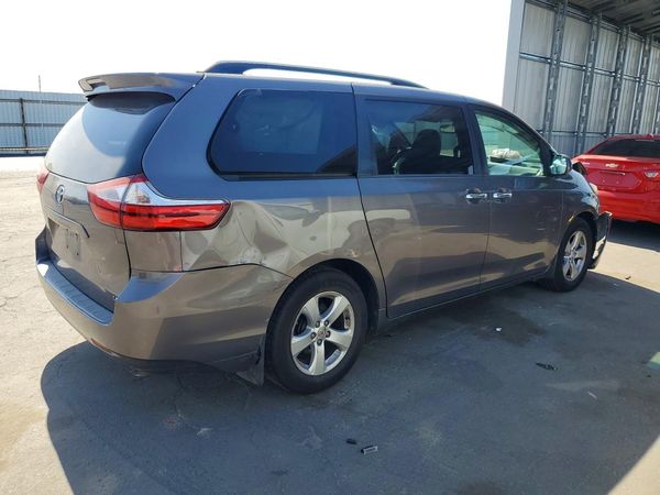 2016 TOYOTA SIENNA