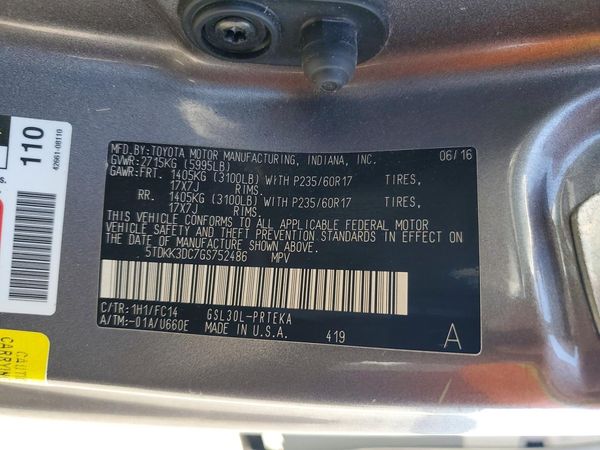 2016 TOYOTA SIENNA