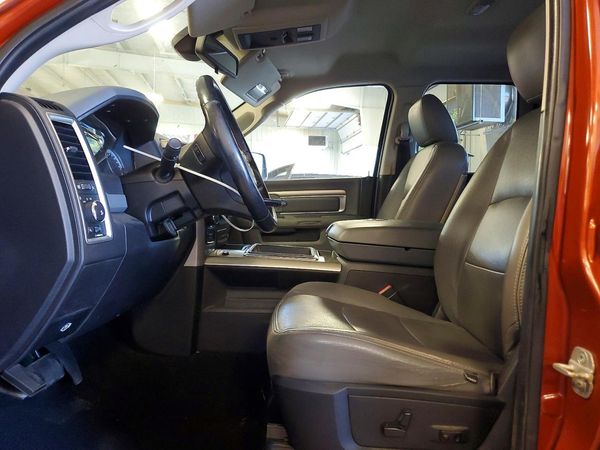 2013 RAM 1500 SLT