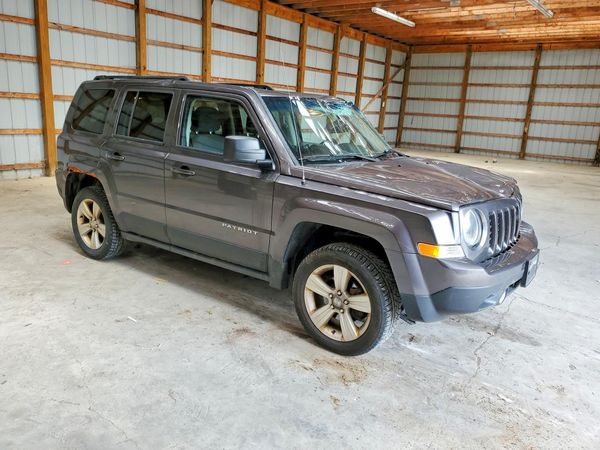 2016 JEEP PATRIOT LATITUDE 4X4