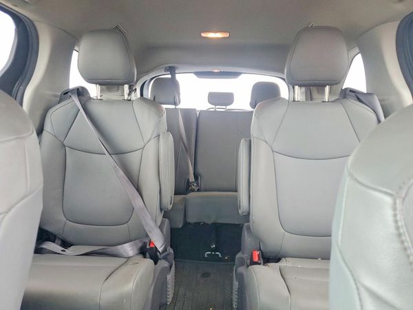 2021 TOYOTA SIENNA