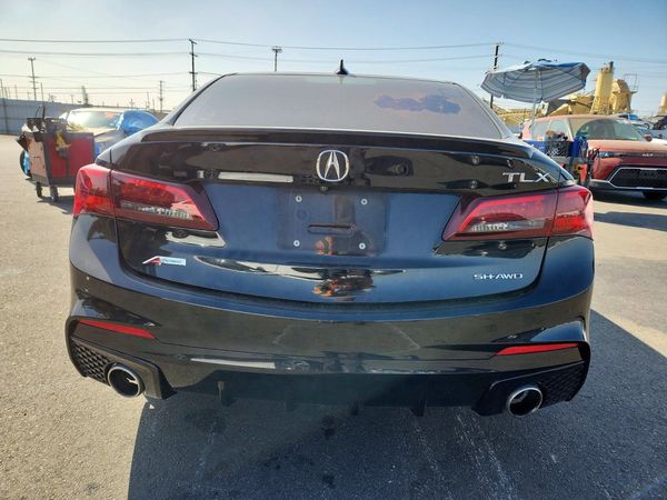 2018 ACURA TLX