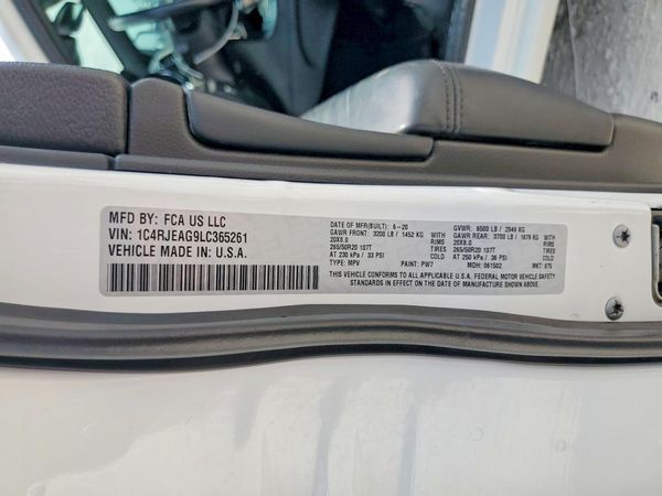 2020 JEEP GRAND CHEROKEE Laredo