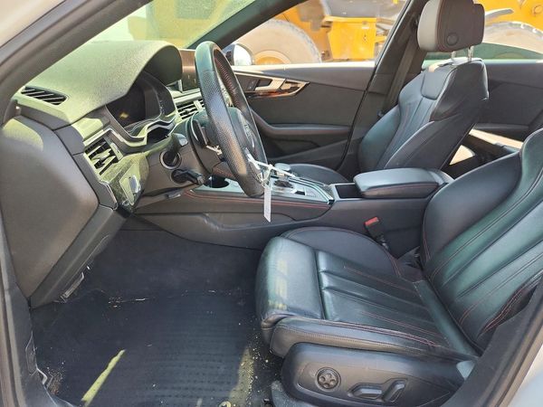 2019 AUDI A4 quattro Premium Plus