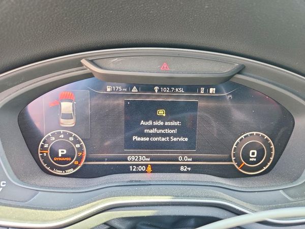 2019 AUDI A4 quattro Premium Plus