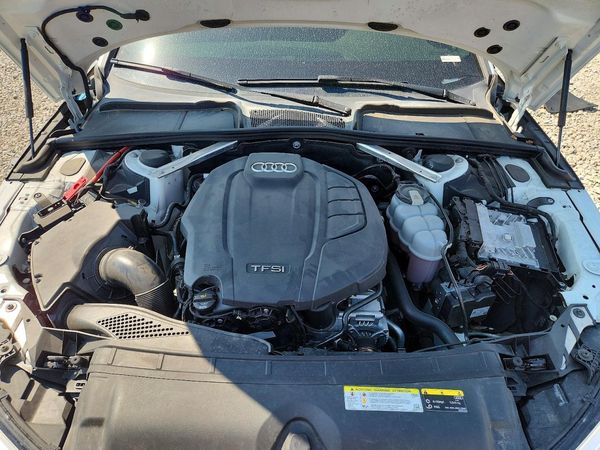 2019 AUDI A4 quattro Premium Plus