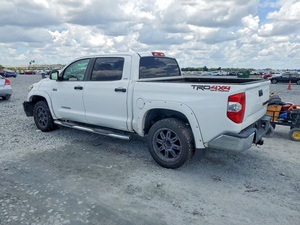 2018 TOYOTA TUNDRA SR5