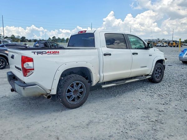 2018 TOYOTA TUNDRA SR5