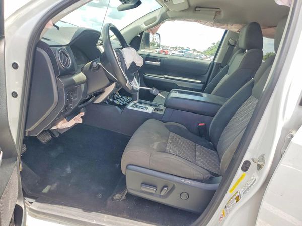 2018 TOYOTA TUNDRA SR5