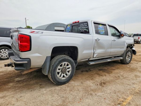 2017 CHEVROLET SILVERADO LTZ