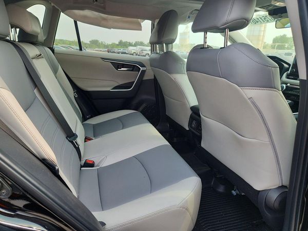 2025 TOYOTA RAV4