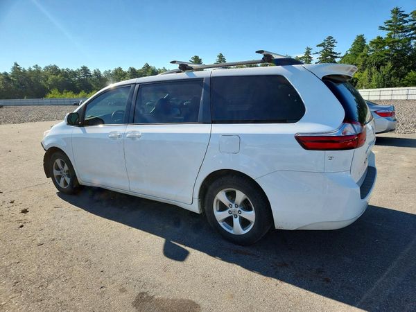 2017 TOYOTA SIENNA LE Mobility/LE