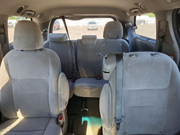 2017 TOYOTA SIENNA LE Mobility/LE