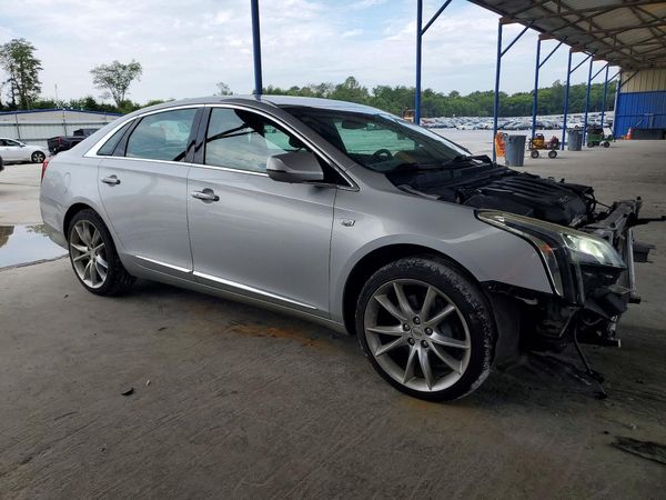 2018 CADILLAC XTS Premium Luxury
