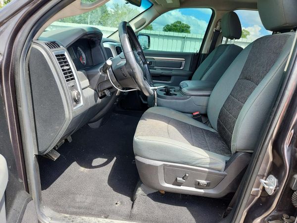 2016 RAM 1500 SLT