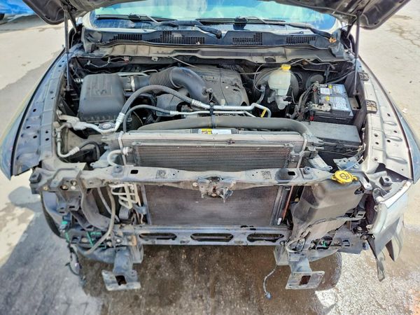 2016 RAM 1500 SLT