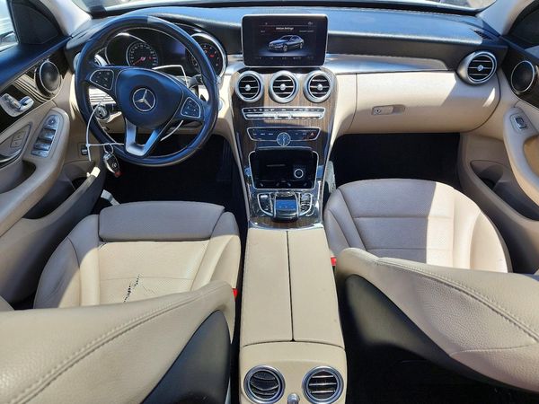 2016 MERCEDES-BENZ C C300