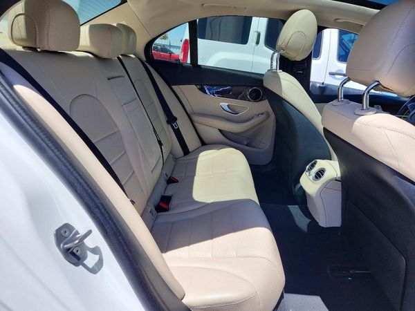 2016 MERCEDES-BENZ C C300