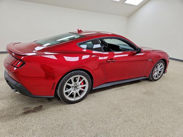 2024 FORD MUSTANG