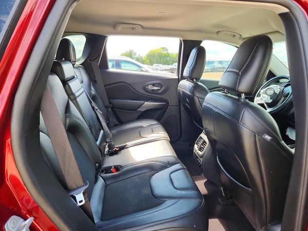 2019 JEEP CHEROKEE LATITUDE PLUS FWD