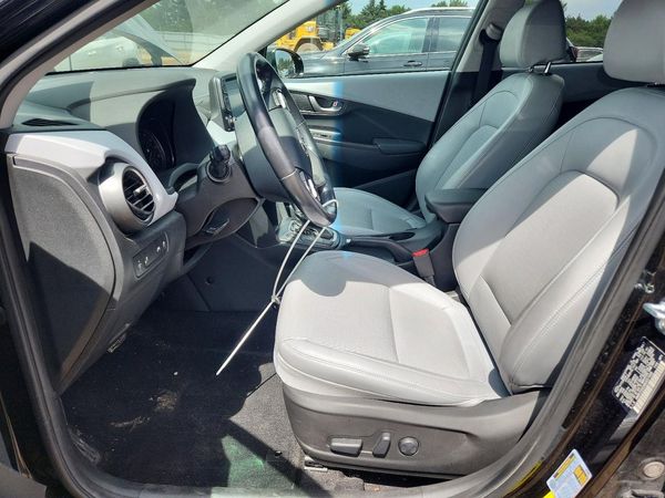 2021 HYUNDAI KONA Limited