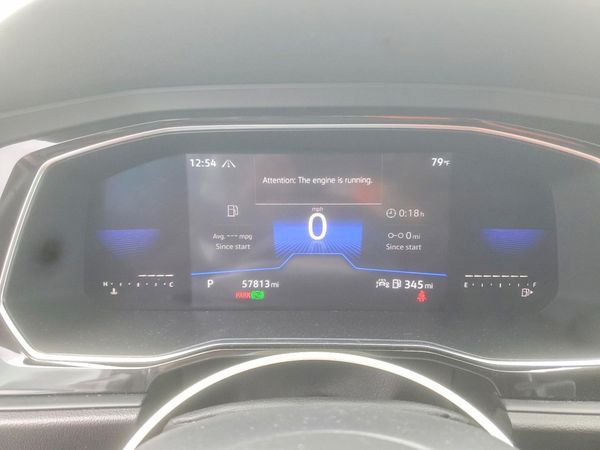 2023 VOLKSWAGEN JETTA SE w/ Sunroof