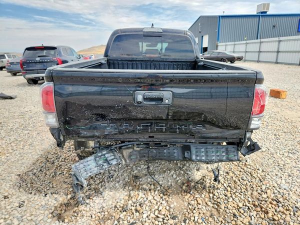 2022 TOYOTA TACOMA SR5