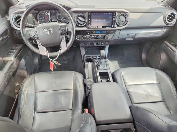 2022 TOYOTA TACOMA SR5