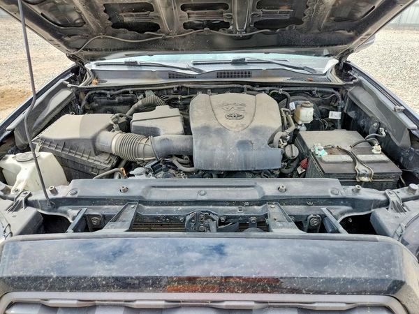 2022 TOYOTA TACOMA SR5