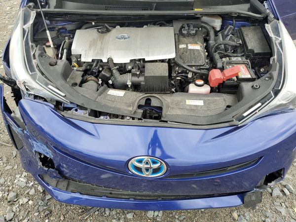 2016 TOYOTA PRIUS One/Two — Engine bay