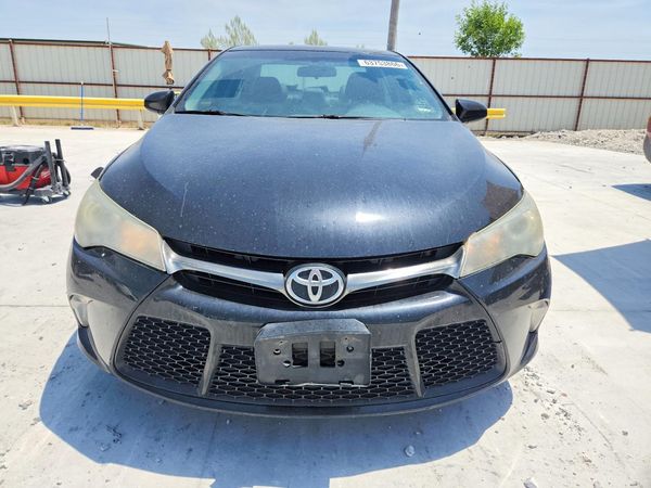 2016 TOYOTA CAMRY